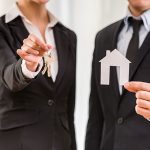 5 Reasons to Hire a Real Estate Professional When Buying & Selling!